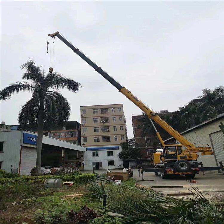 坦洲镇12吨吊车出租一天的收费标准是什么