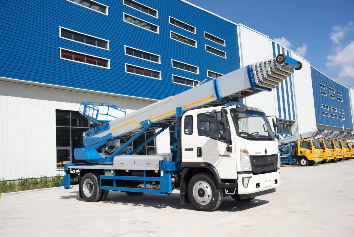 坦洲镇出租云梯车高空作业车 建筑垃圾搬运